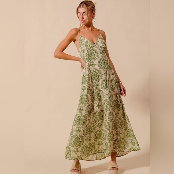 SO ME Damask Floral Summer Maxi Flowy Dress With Open Back In Spring Green - Picture 7 of 10